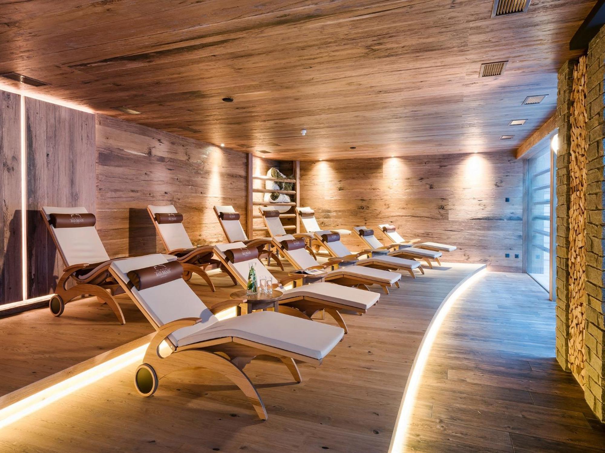 Bad Moos - Aqua Spa Resort Sexten Exterior photo