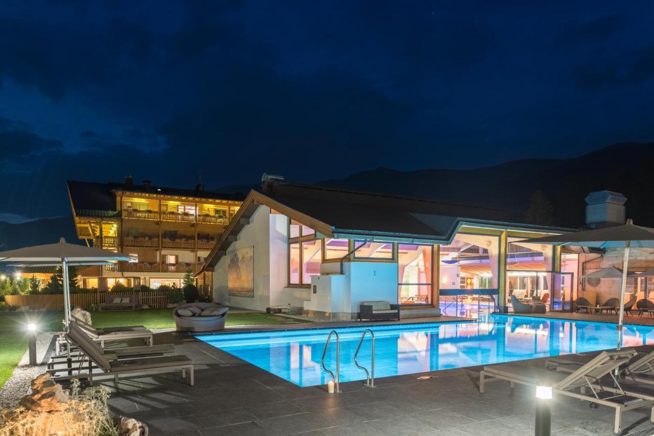 Bad Moos - Aqua Spa Resort Sexten Exterior photo