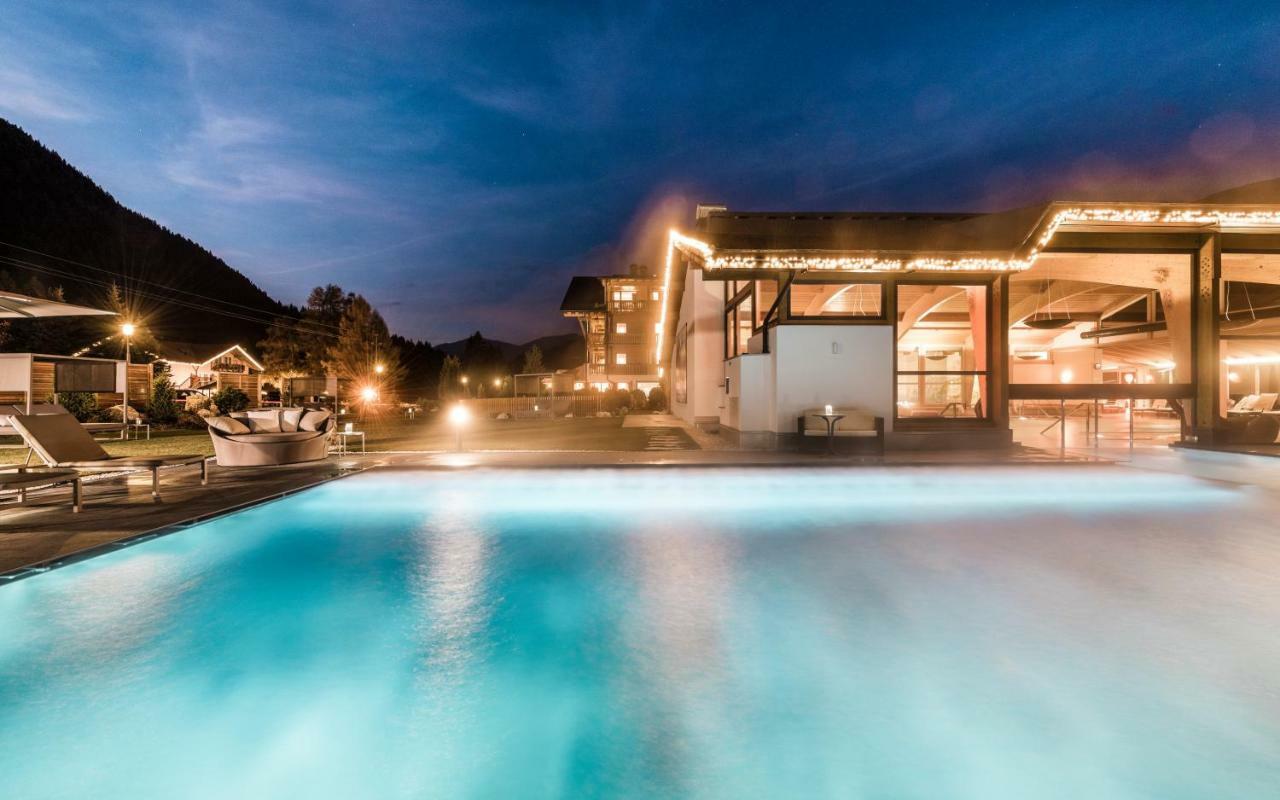 Bad Moos - Aqua Spa Resort Sexten Exterior photo
